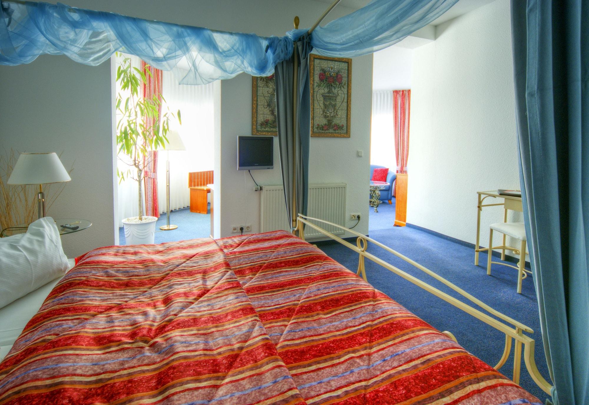 Kurparkhotel Warnemuende Росток Экстерьер фото